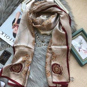 Floral pattern scarf